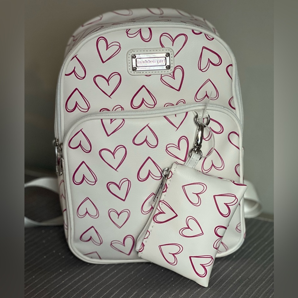 NWT 2pc Madden Girl Heart Backpack and Wristlet Pouch White Pink Purple Hearts